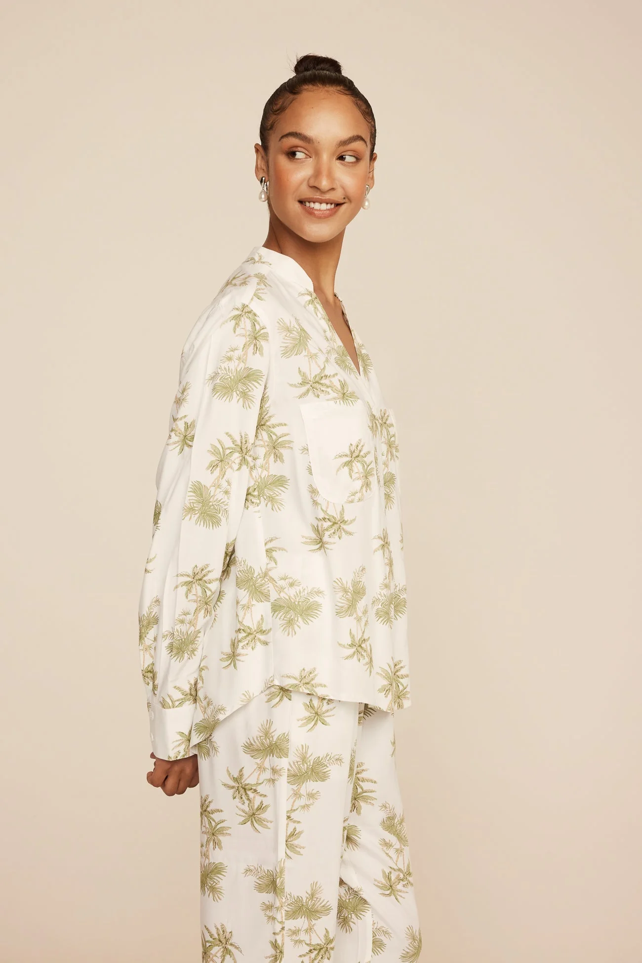 Maggie Pyjama Set - Long - Vintage Palm - Olive - Image 3